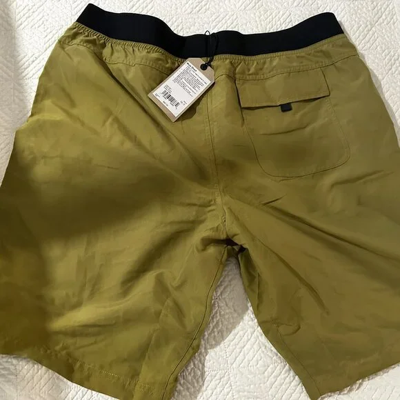 prAna Super Mojo Shorts Size XXL - 10 Inseam - Color Sweetgrass - NEW with Tag - Picture 2 of 3